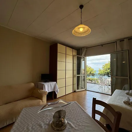 Holiday home Vacanze Di Isabella Stoia *